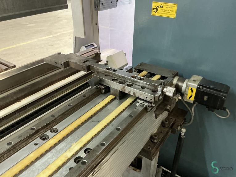 Press brakes Durma AD-S 30220 2019