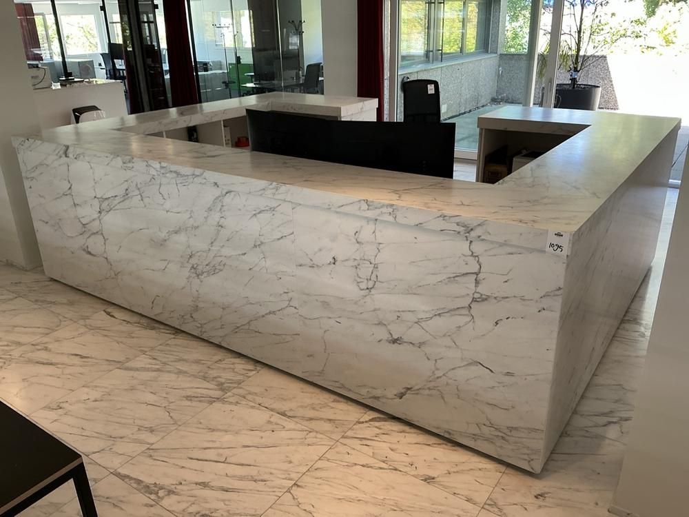 Reception counter
