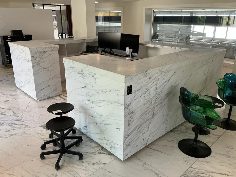Reception counter