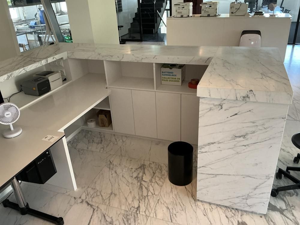 Reception counter