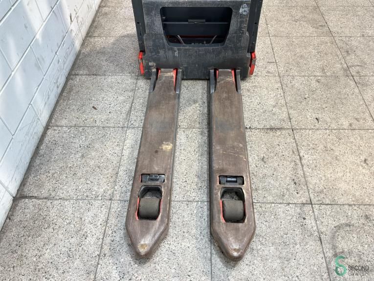 Stapler Elektrisch Linde D06 2015