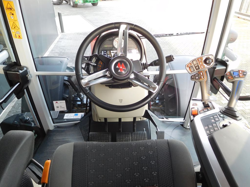 MASSEY FERGUSON 6S.155