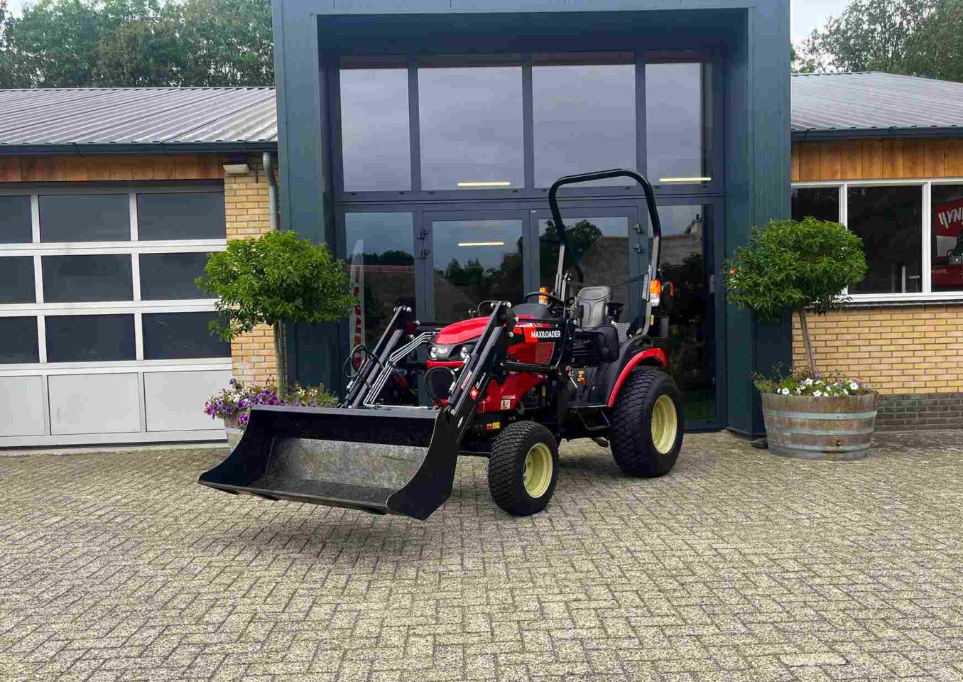 2024 Yanmar SA 424, 30 pk met 550 kg voorlader als nieuw!