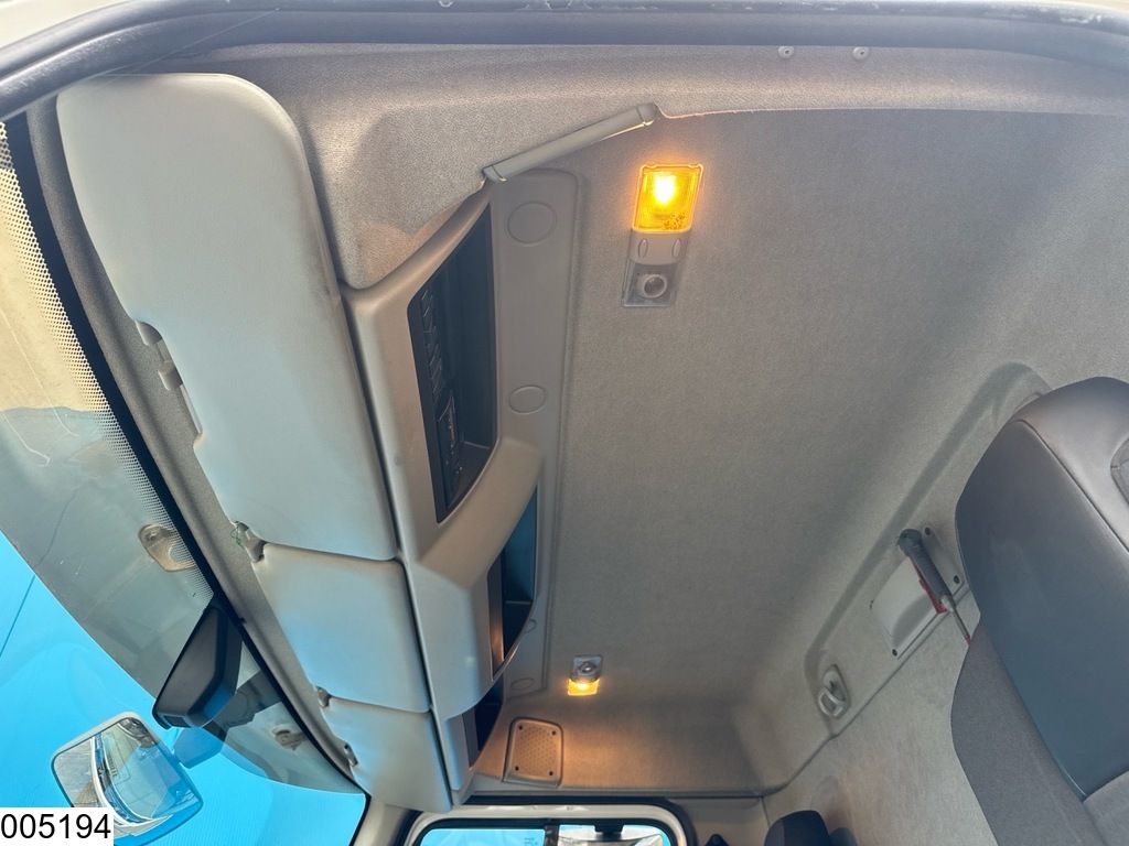 Renault D Wide 320 EURO 6, Dhollandia DHLM.20