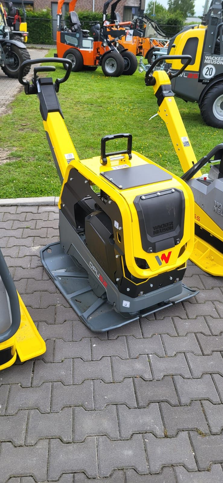 Te koop: 2 Wacker Neuson Trilplaten Professionele kwaliteit