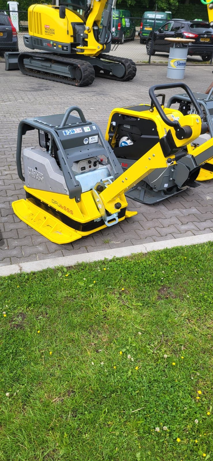 Te koop: 2 Wacker Neuson Trilplaten Professionele kwaliteit