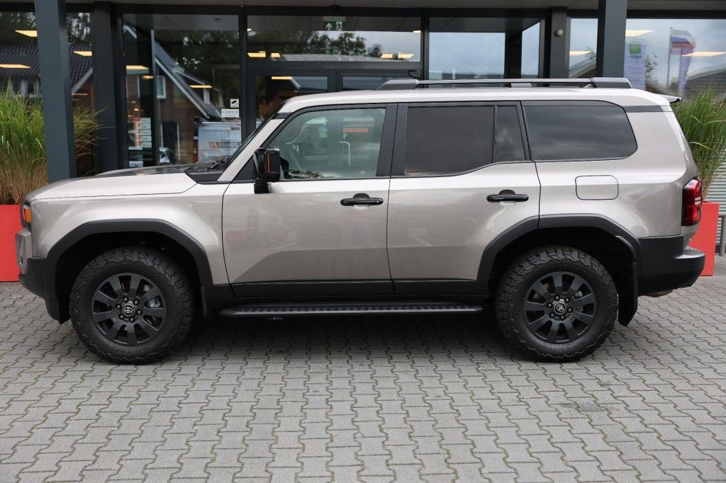 Toyota Landcruiser 250 2.8 D-4D 5DRS ELEGANCE A/T VAN