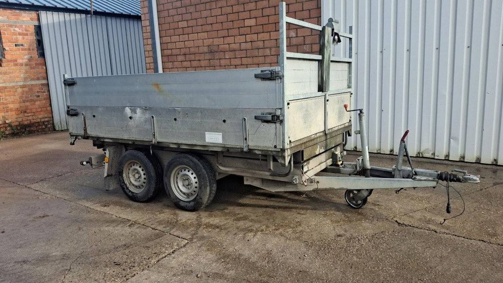 Elektrischer Kipper BW Trailers 2600kg 3x1,80x0,70m