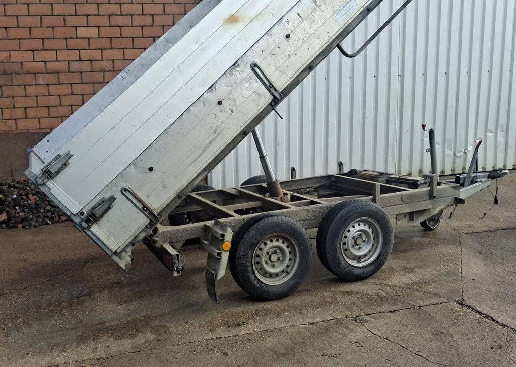Elektrischer Kipper BW Trailers 2600kg 3x1,80x0,70m