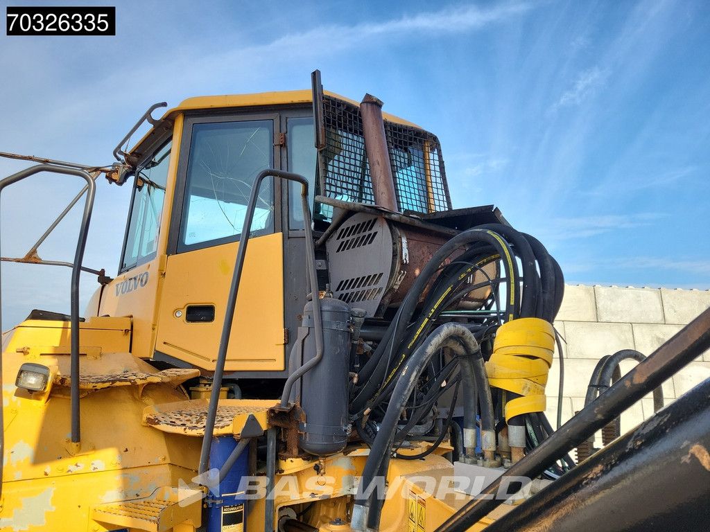 Volvo A40 E