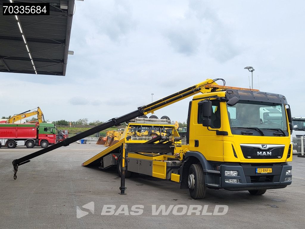 MAN TGM 15.290 4X2 Abschleppwagen Recovery truck Winch MKG HMK 131 T Crane Euro 6