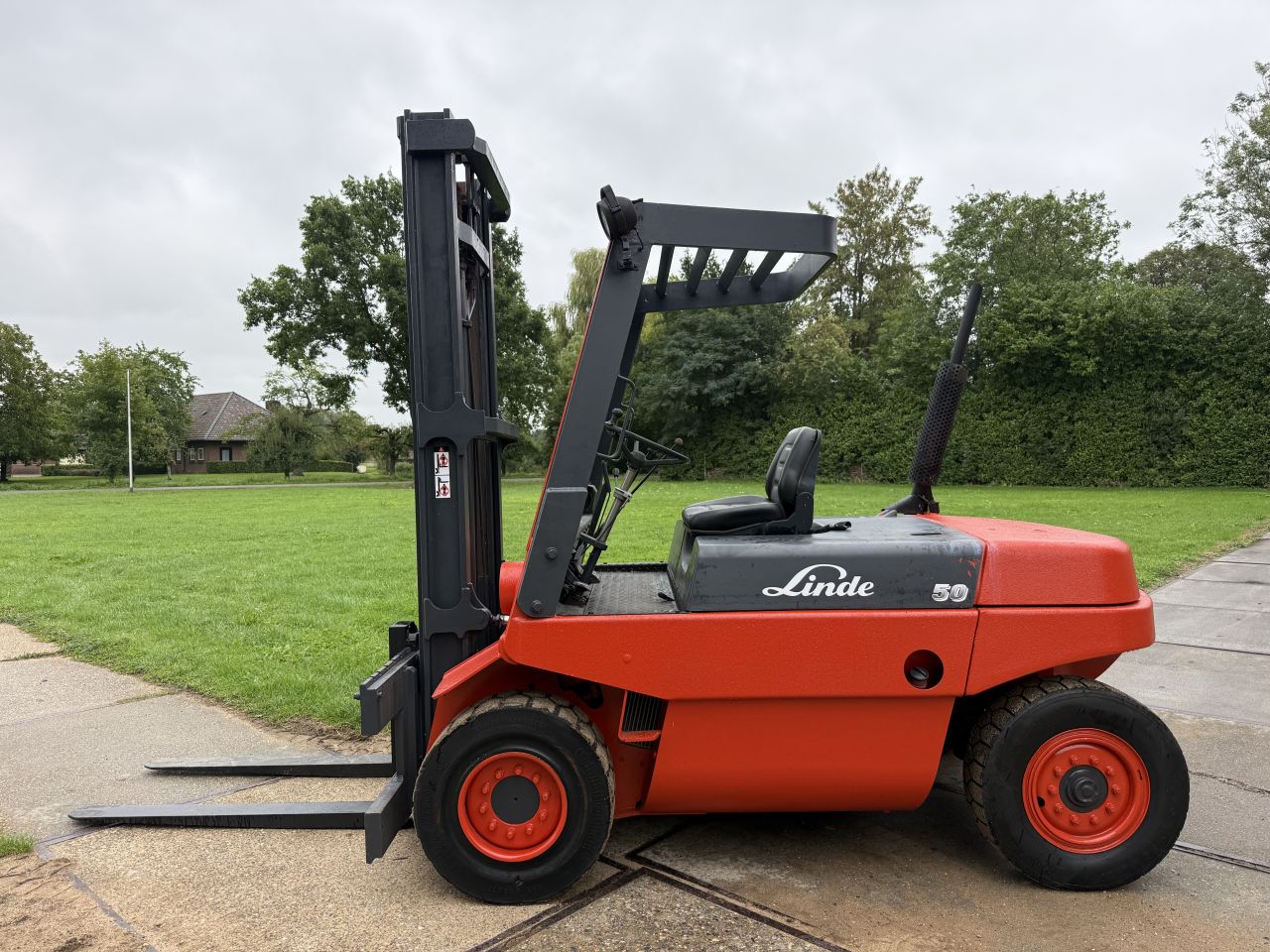 Linde 5 tonner diesel heftruck 6 cilinder DEUTZ luchtgekoeld