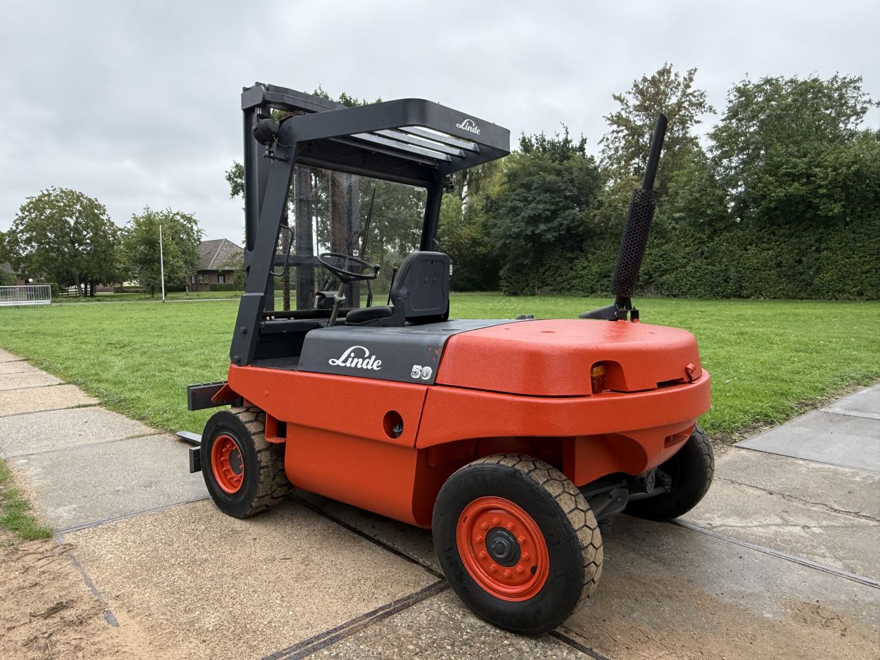 Linde 5 tonner diesel heftruck 6 cilinder DEUTZ luchtgekoeld