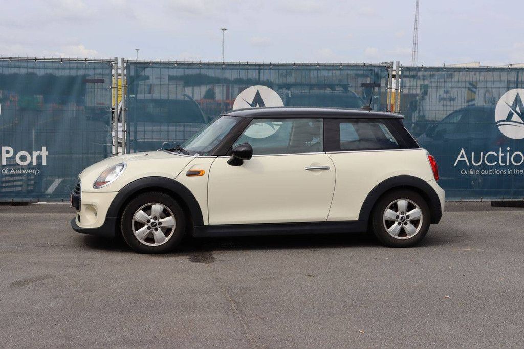 Passenger car Mini Mini Cooper Petrol 136hp 2017 (Margin)