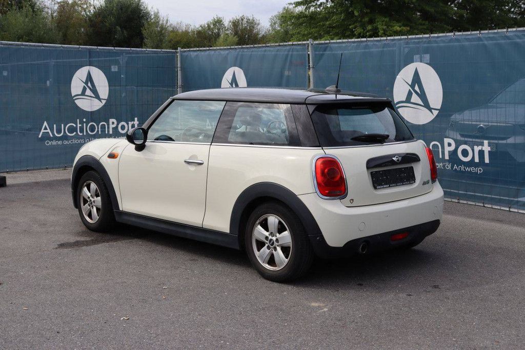 Passenger car Mini Mini Cooper Petrol 136hp 2017 (Margin)