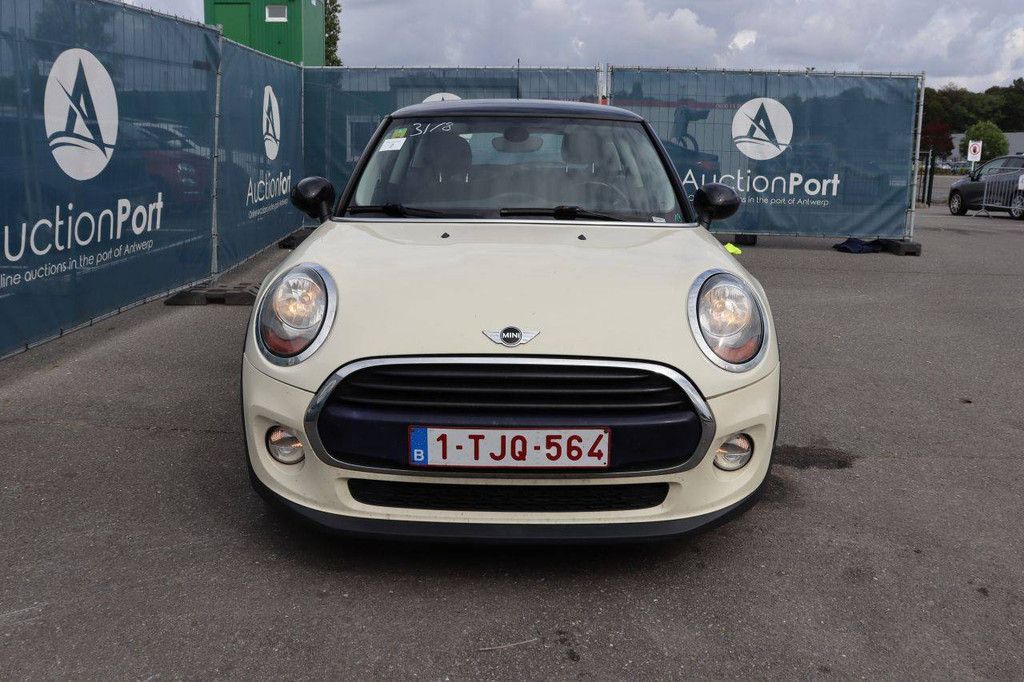 Passenger car Mini Mini Cooper Petrol 136hp 2017 (Margin)