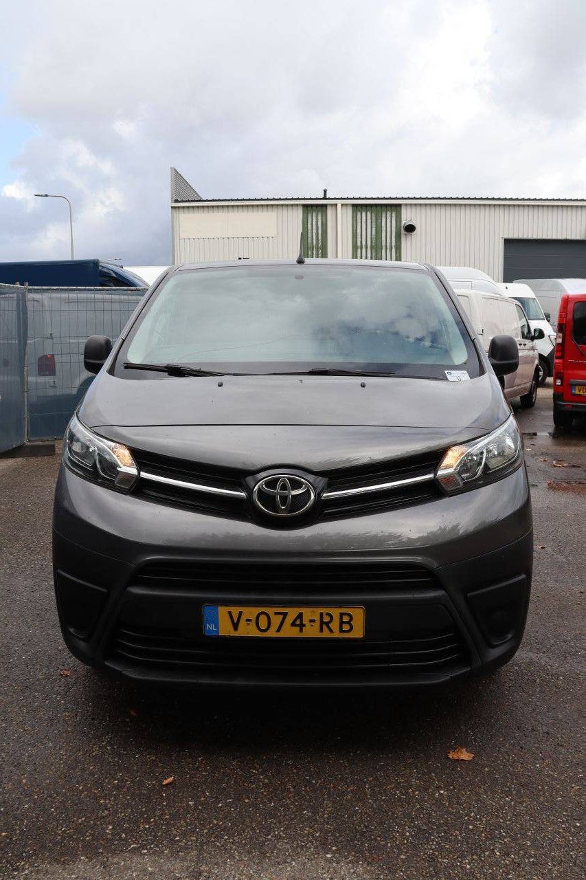 Toyota Proace Diesel 95hp Van 2018