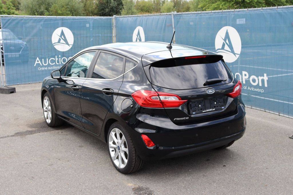 Passenger car Ford Fiesta Petrol 85hp 2019 (Margin)