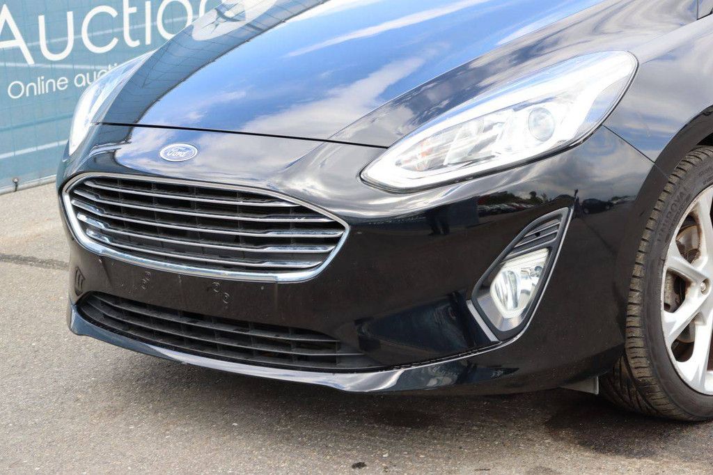 Passenger car Ford Fiesta Petrol 85hp 2019 (Margin)