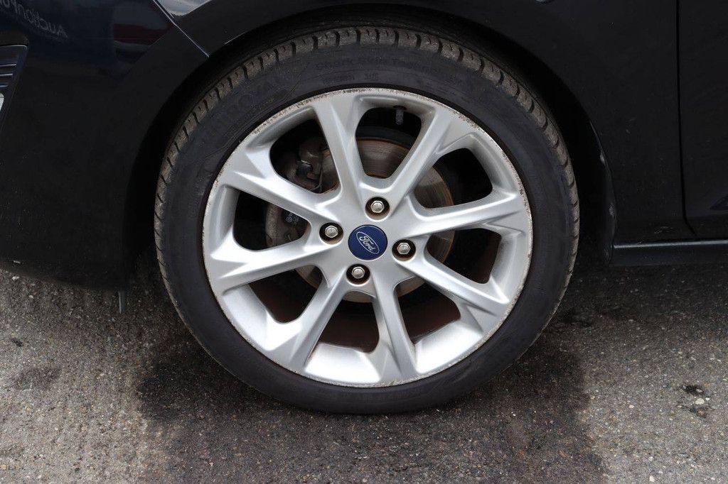 Passenger car Ford Fiesta Petrol 85hp 2019 (Margin)