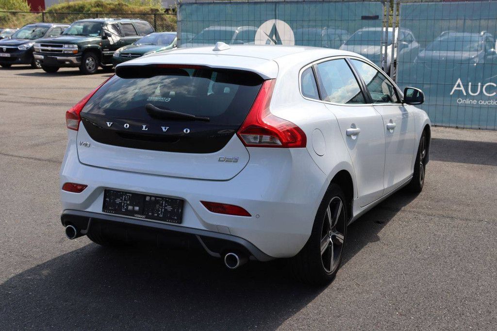 Pkw Volvo V40 Diesel 120 PS 2017 (Margin)