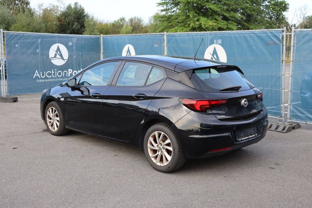Pkw Opel Astra Benzin 110 PS 2020 (Marge)