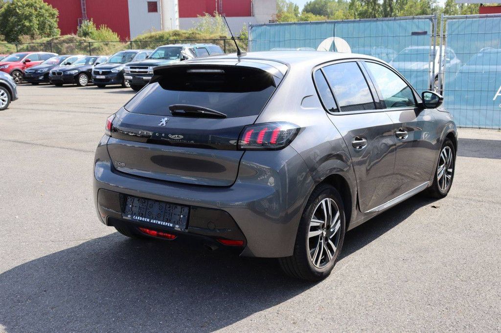 Passenger car Peugeot 208 Petrol 101hp 2022 (Margin)