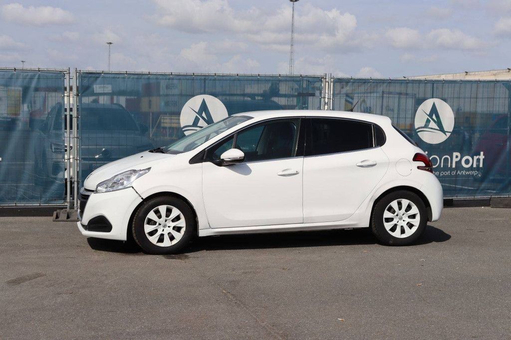 Passenger car Peugeot 208 Petrol 68hp 2018 (Margin)