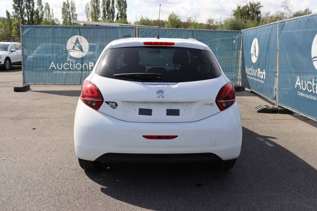 Passenger car Peugeot 208 Petrol 68hp 2018 (Margin)