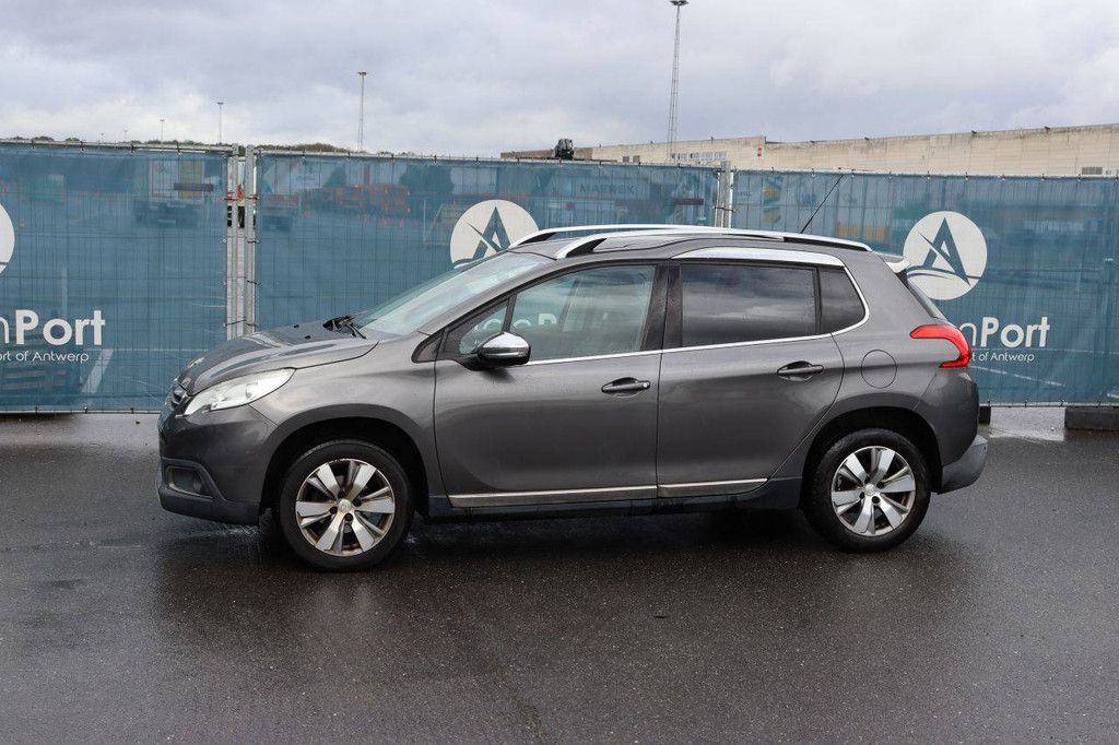 Passenger car Peugeot 2008 Petrol 110hp 2015 (Margin)
