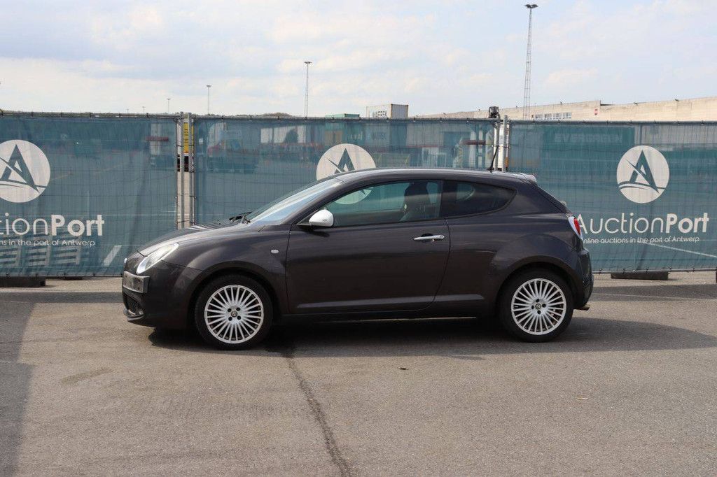 Pkw Alfa Romeo Mito Benzin 70 PS 2015 (Margin)