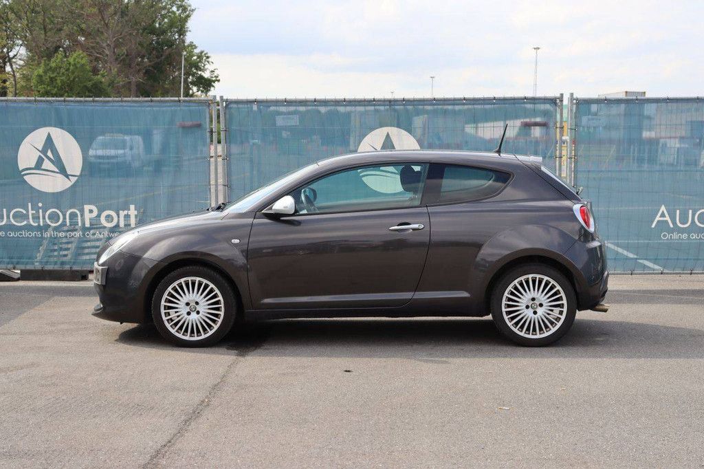 Pkw Alfa Romeo Mito Benzin 70 PS 2015 (Margin)