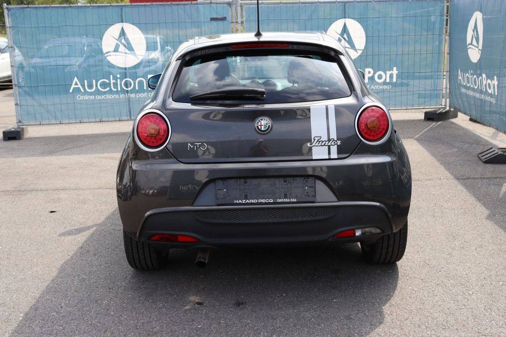 Pkw Alfa Romeo Mito Benzin 70 PS 2015 (Margin)