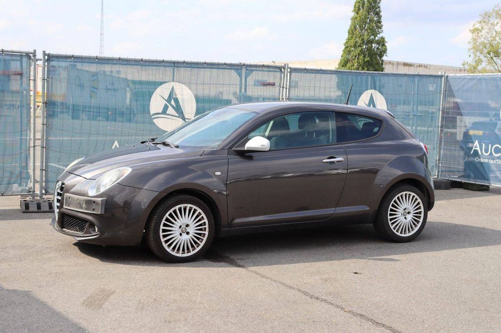 Pkw Alfa Romeo Mito Benzin 70 PS 2015 (Margin)