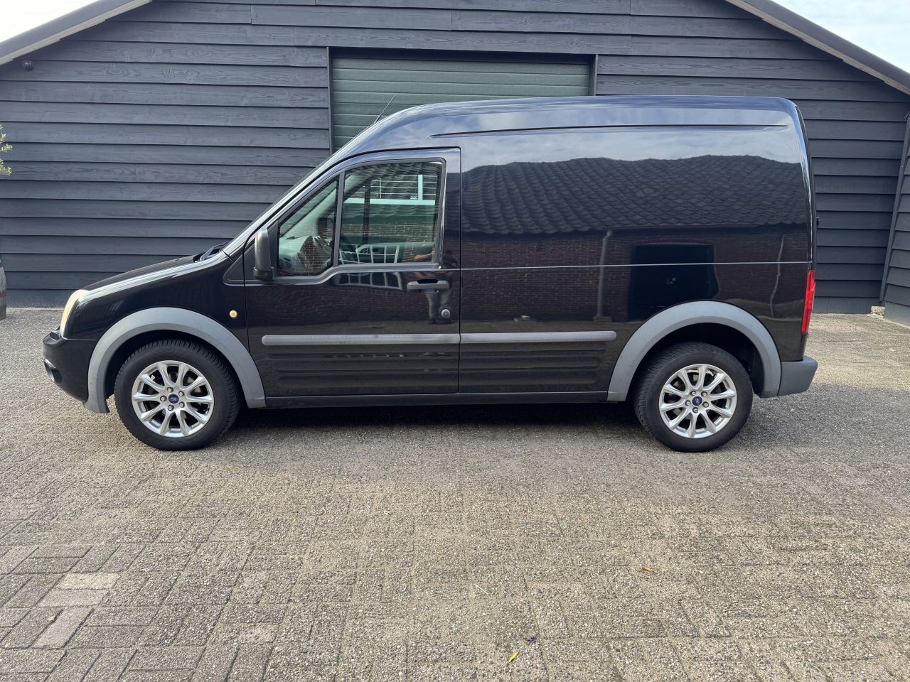 Ford Transit Connect bestelbus L2H2 1.8L (2010)