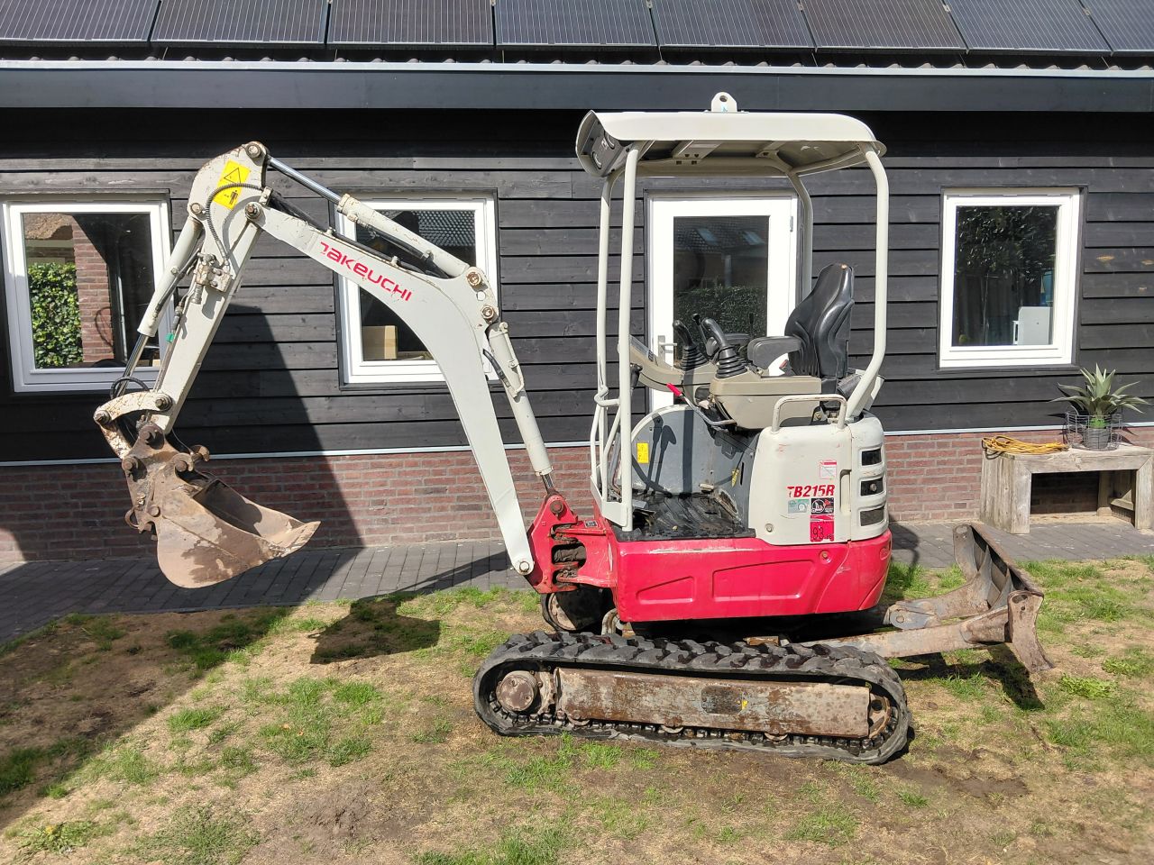 Minigraver Takeuchi TB215R ( Bj 2018 ) Sloop-sorteer / Minikraan