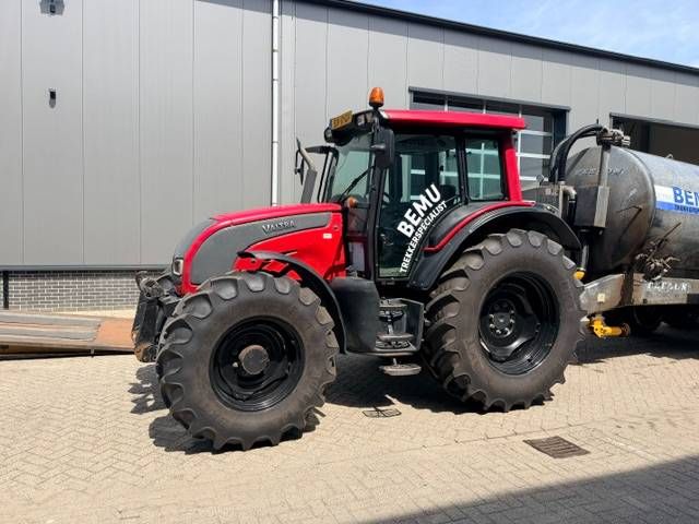 Valtra N121 Hitech, 50 KM, Geveerd, Fronthef