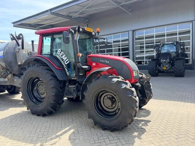 Valtra N121 Hitech, 50 KM, Geveerd, Fronthef