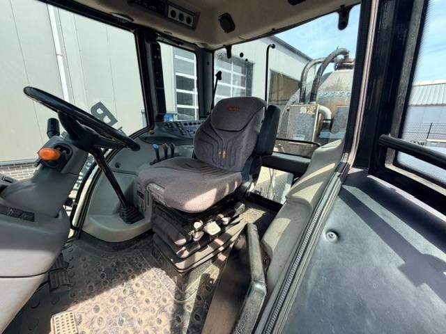 Valtra N121 Hitech, 50 KM, Geveerd, Fronthef