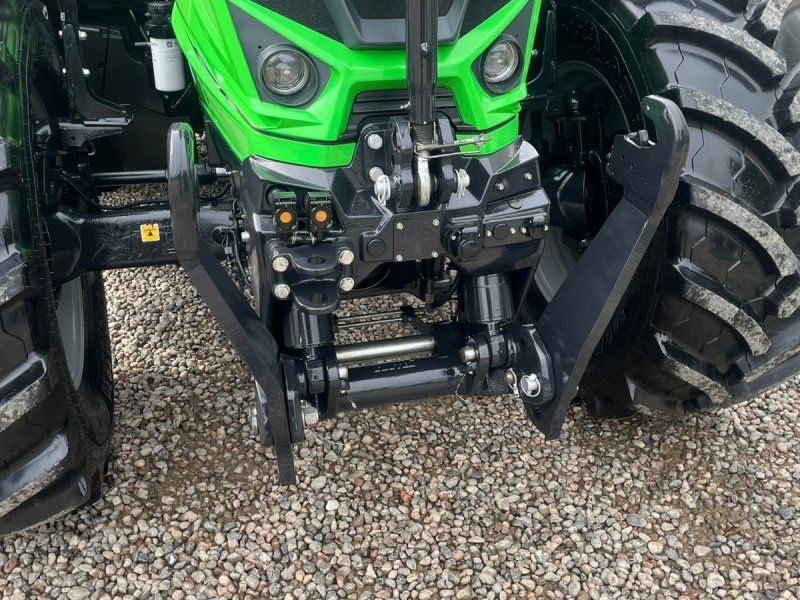 Deutz-Fahr Agrotron 6215 TTV Med frontlift