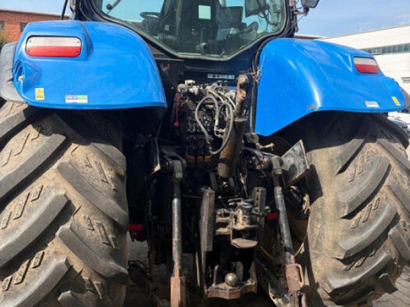 New Holland T 7050 AUTO COMMAND