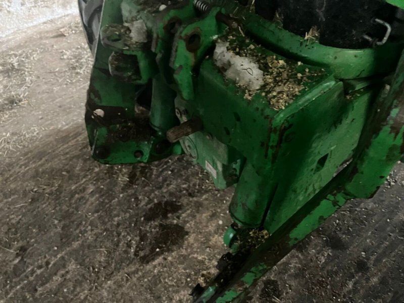 John Deere 6130