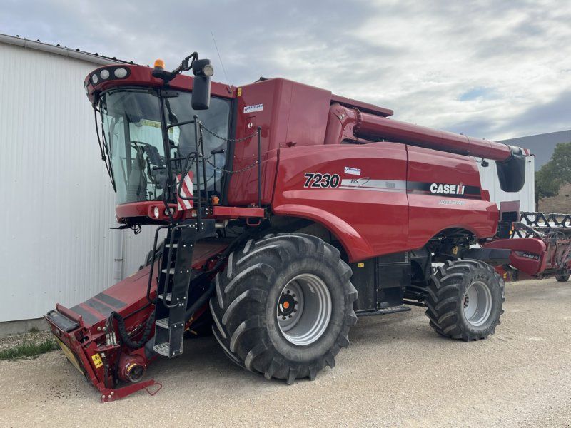 Case IH Axial 7230