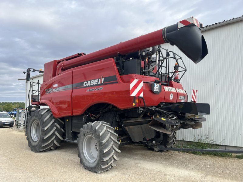 Case IH Axial 7230