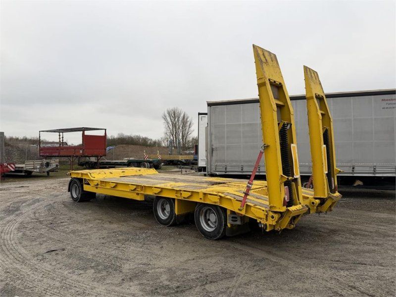Schwarzmüller TÜ 30100 3 Achs Tieflader