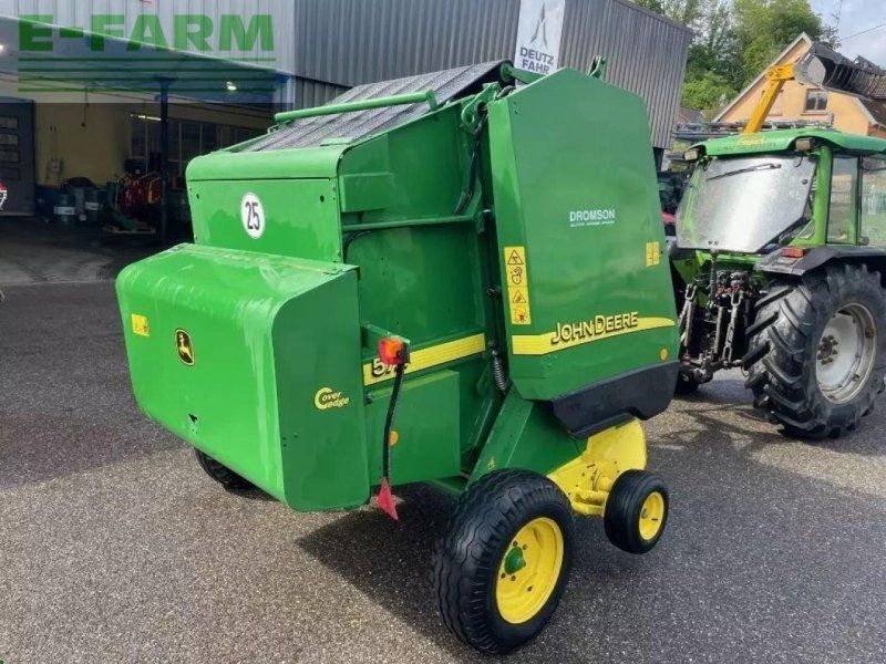 John Deere 572