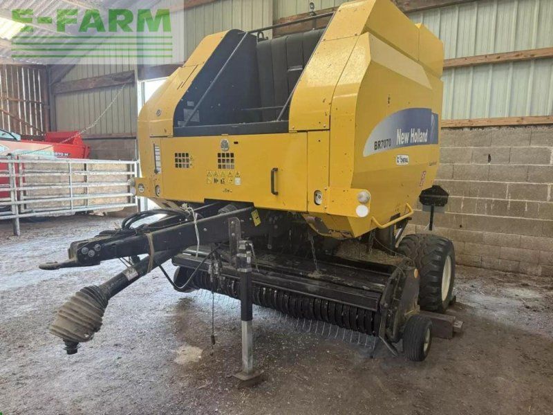 New Holland br 7070