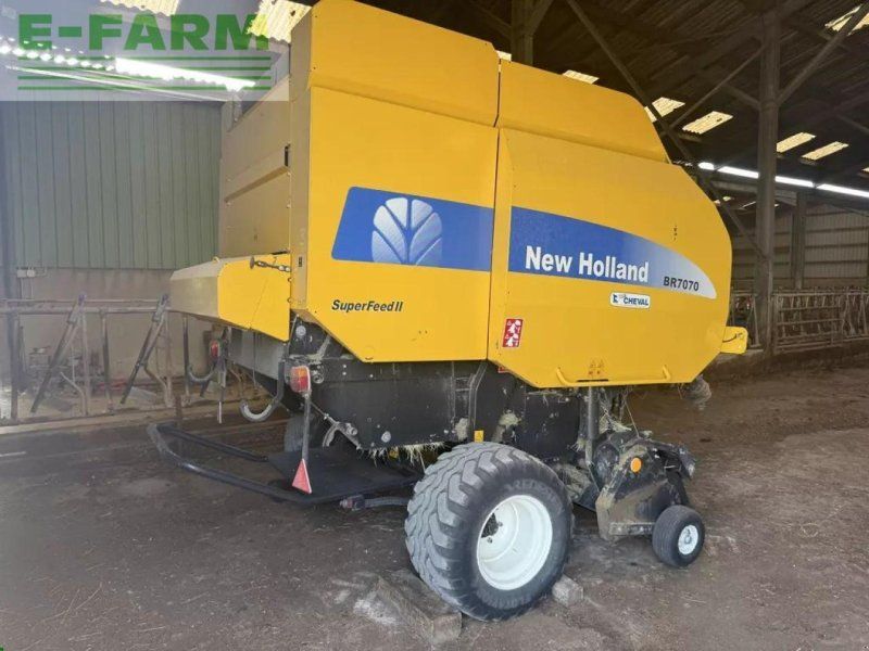 New Holland br 7070