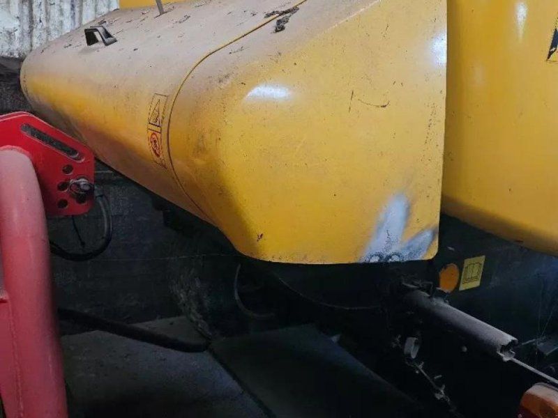 New Holland rollbelt 180 superfeed
