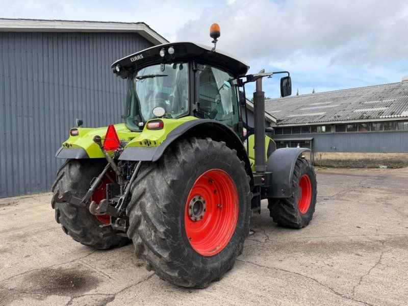 Claas ARION 650